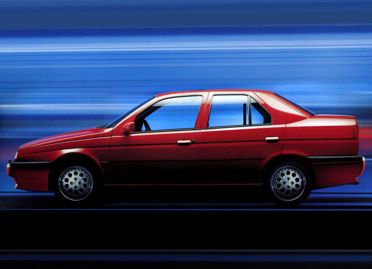 pictures_alfa-romeo_155_1992_4-aspect-ratio-2048-1482.jpg