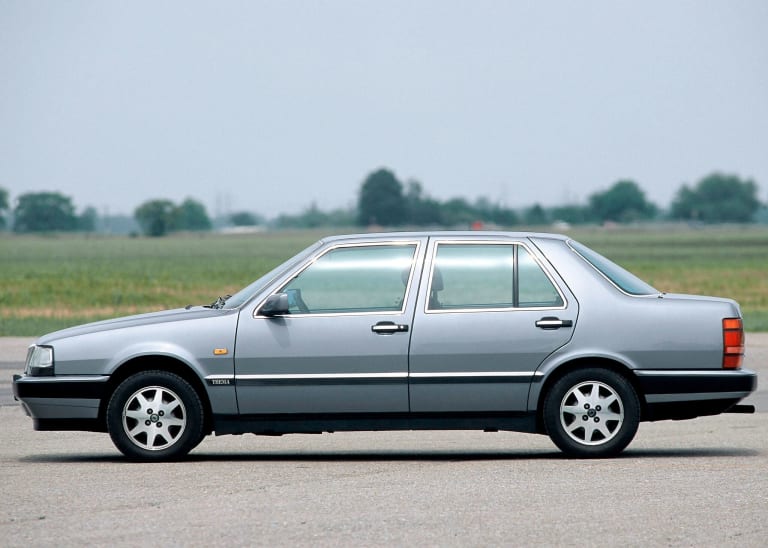 pictures_lancia_thema_1988_2-aspect-ratio-2048-1462.jpg