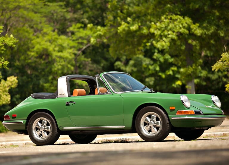 pictures_porsche_911_targa_1966_1-aspect-ratio-2048-1479.jpg
