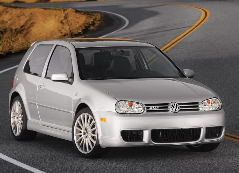 pictures_volkswagen_golf_2002_5-aspect-ratio-2048-1483.jpg