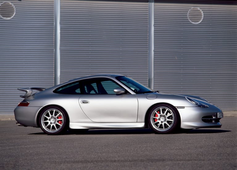 porsche_911-gt3_1999_photos_3-aspect-ratio-2048-1472.jpg