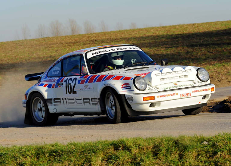 porsche_911_sc_1984_images_1-aspect-ratio-2048-1470.jpg