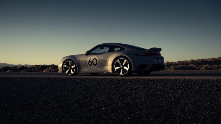 porsche_911_sport_classic_4k-HD-scaled.jpg