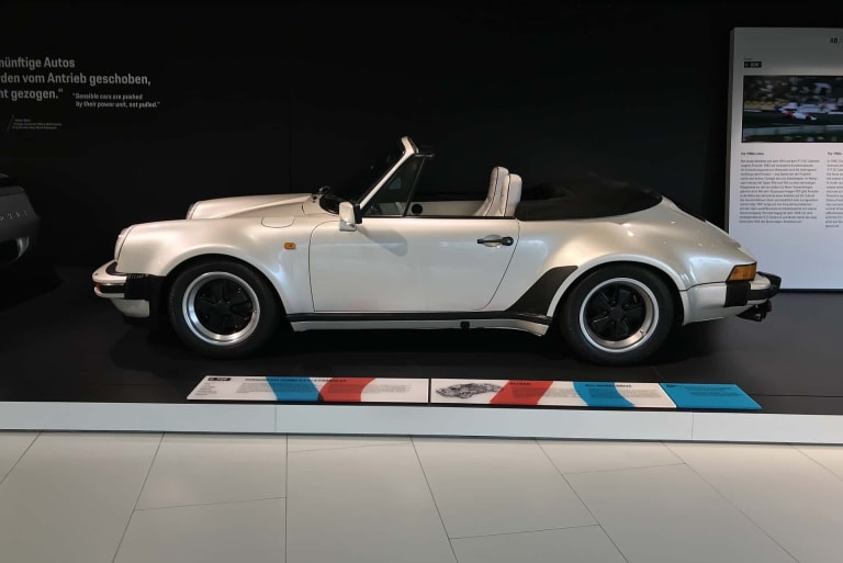 porsche-911-turbo-33-4x4-side-1-693728-aspect-ratio-1920-1283.jpg