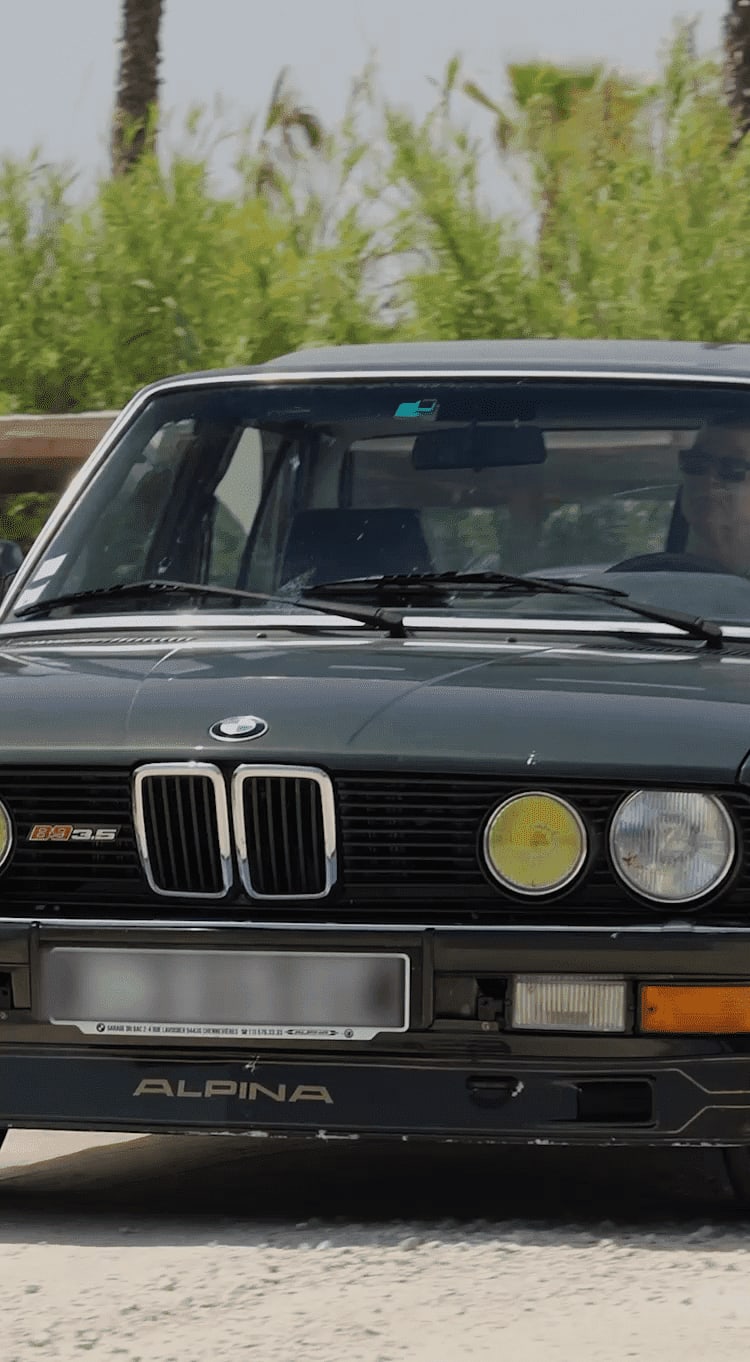 Carjager home hero video poster (Youngtimers)