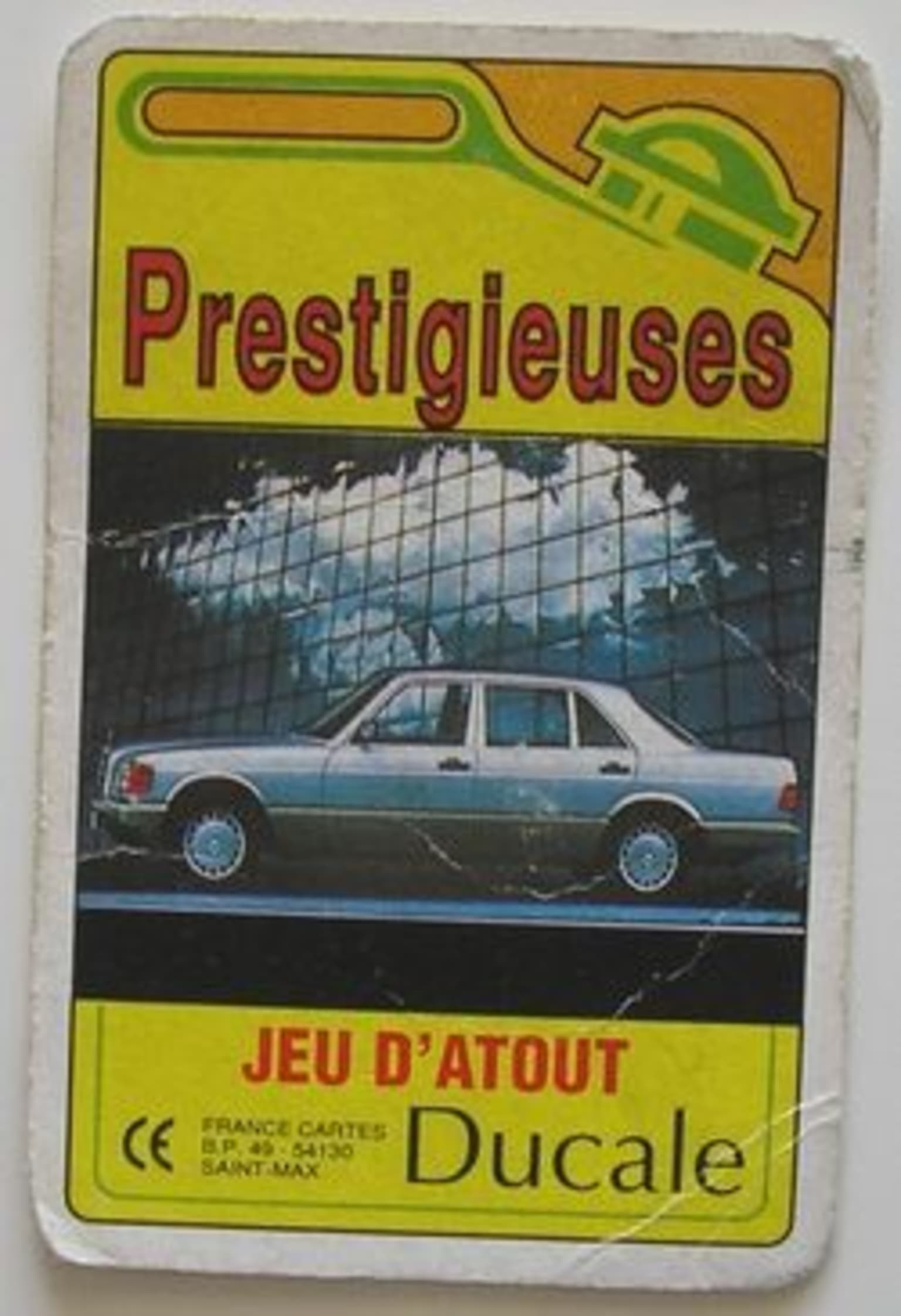 Top Ass / jeu d'atouts : l'enfance n'est jamais loin