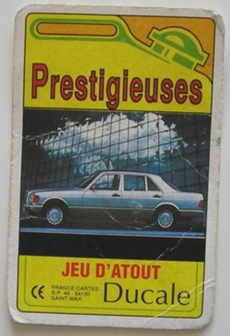 Top Ass / jeu d'atouts : l'enfance n'est jamais loin