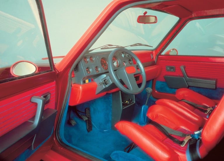 renault_5_1980_pictures_1-aspect-ratio-1600-1149.jpg