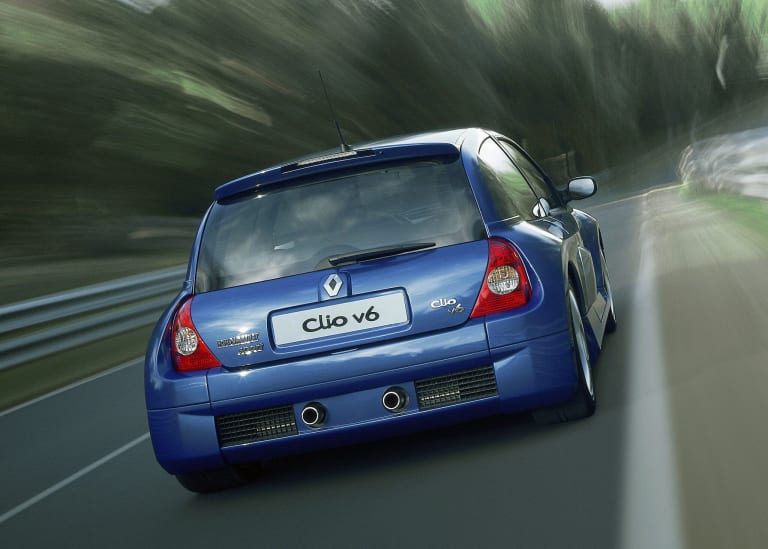 renault_clio_2003_wallpapers_3-aspect-ratio-2048-1464.jpg