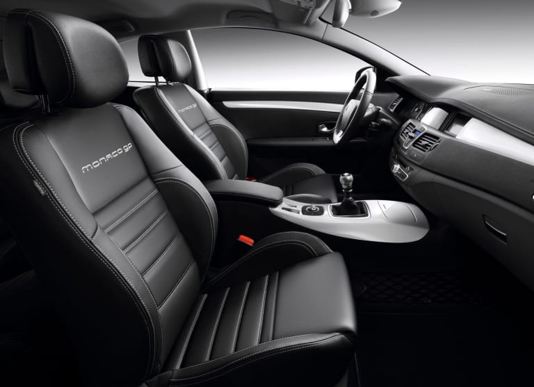 renault_laguna_2008_photos_9-aspect-ratio-2048-1484.jpg