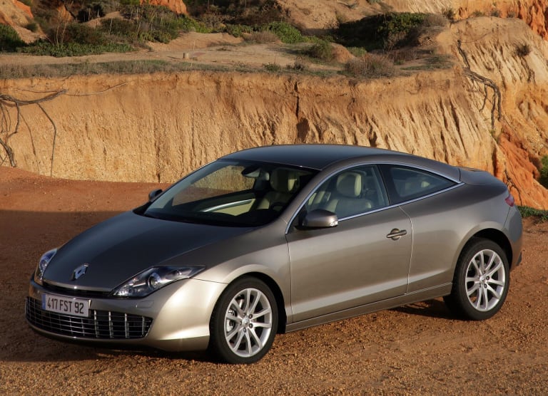 renault_laguna_2008_pictures_4-aspect-ratio-1920-1391.jpg