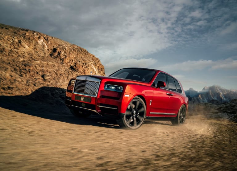 rolls-royce-cullinan-4k-2019-cars-suv-wallpaper-eca9ee6fab99732f160e28c358a42b2c-scaled.jpg