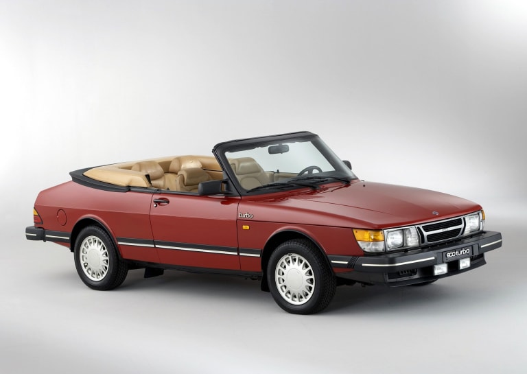 saab_900_1986_images_1-aspect-ratio-2048-1453.jpg