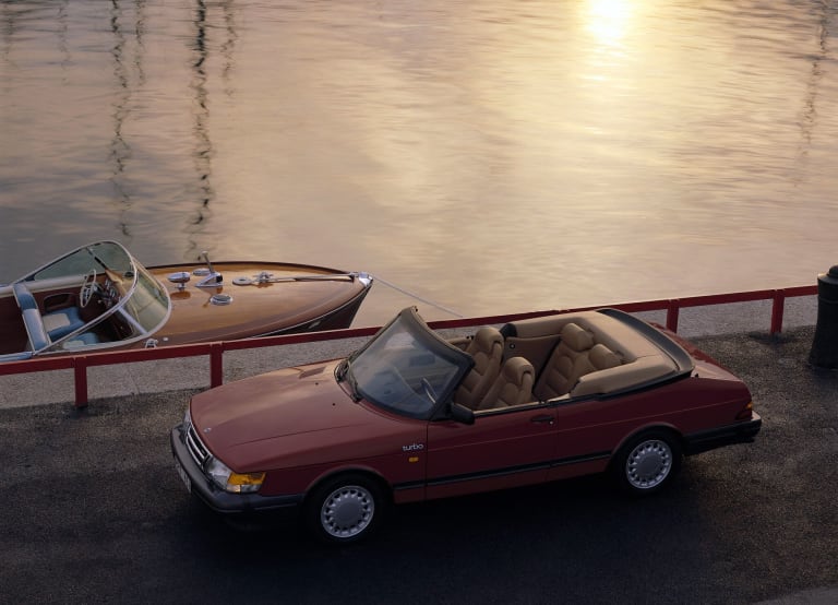 saab_900_1987_images_4-aspect-ratio-2048-1478.jpg
