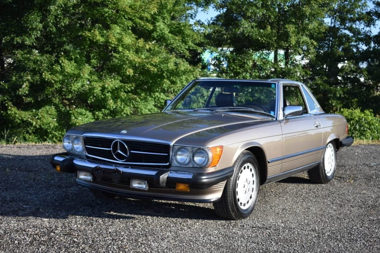 sport-luxury-560sl-mercedes-benz-wallpaper-20a97eb30b715dfa20e0372e48148b1d.jpg