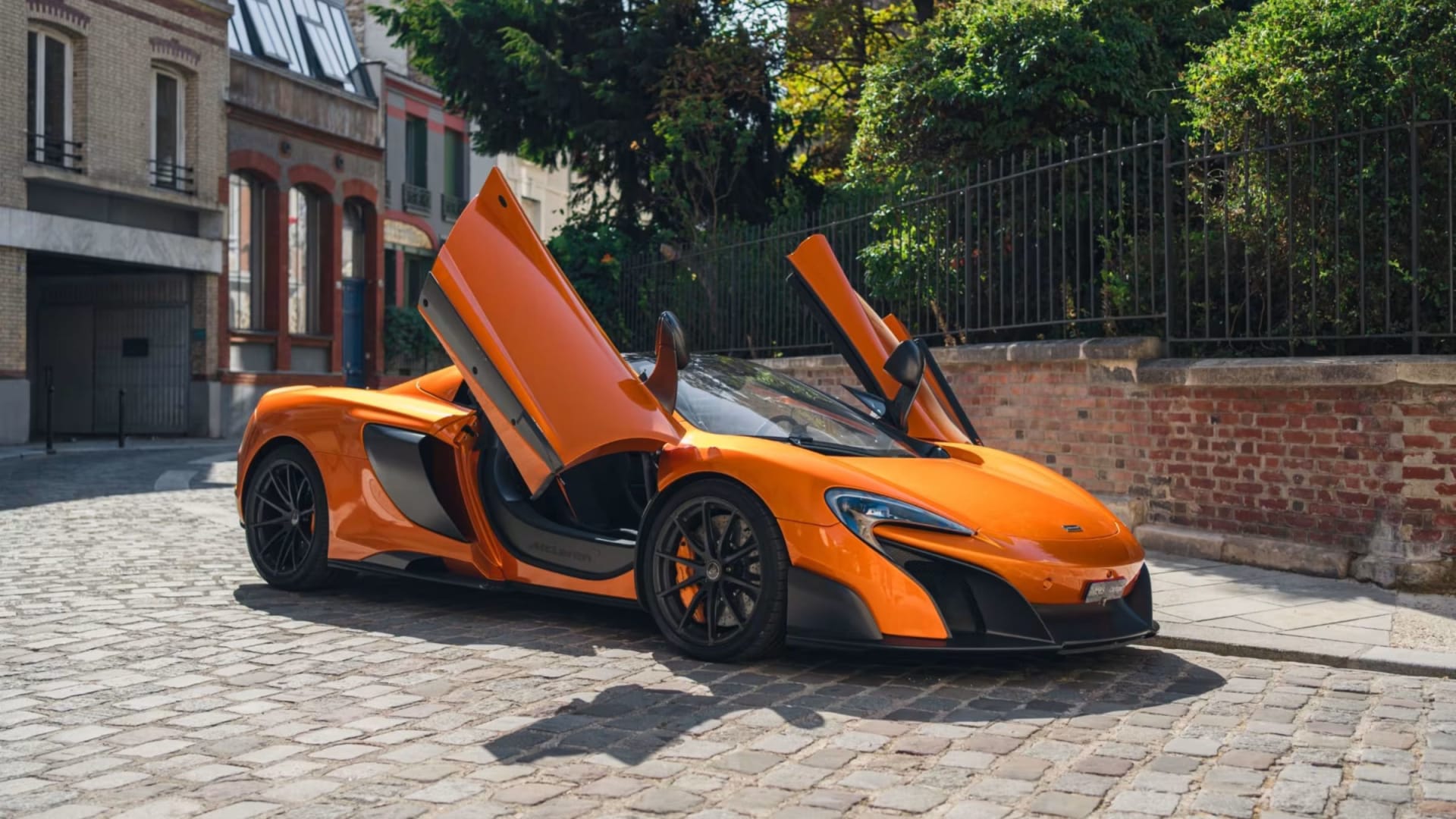 Estimation d'une McLaren avec CarJager