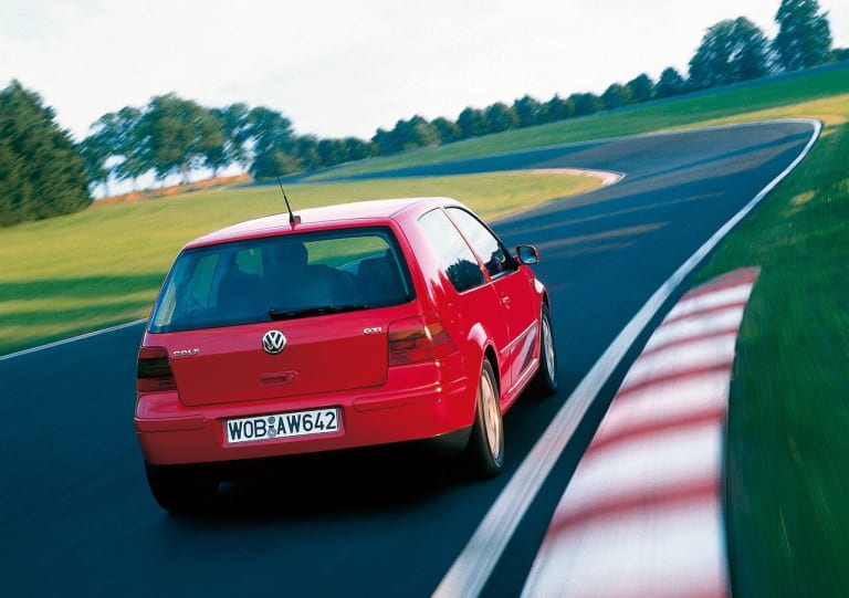 volkswagen_golf_2001_images_9-aspect-ratio-1280-902.jpg