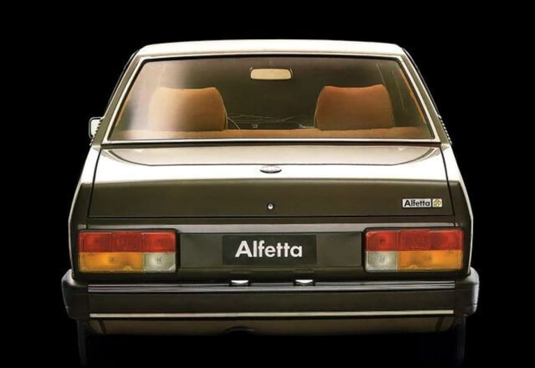 wallpapers_alfa-romeo_alfetta_1982_2-aspect-ratio-640-440.jpg