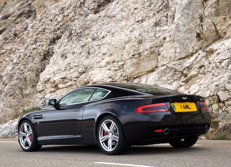 wallpapers_aston_martin_db9_2006_1-aspect-ratio-2048-1479.jpg