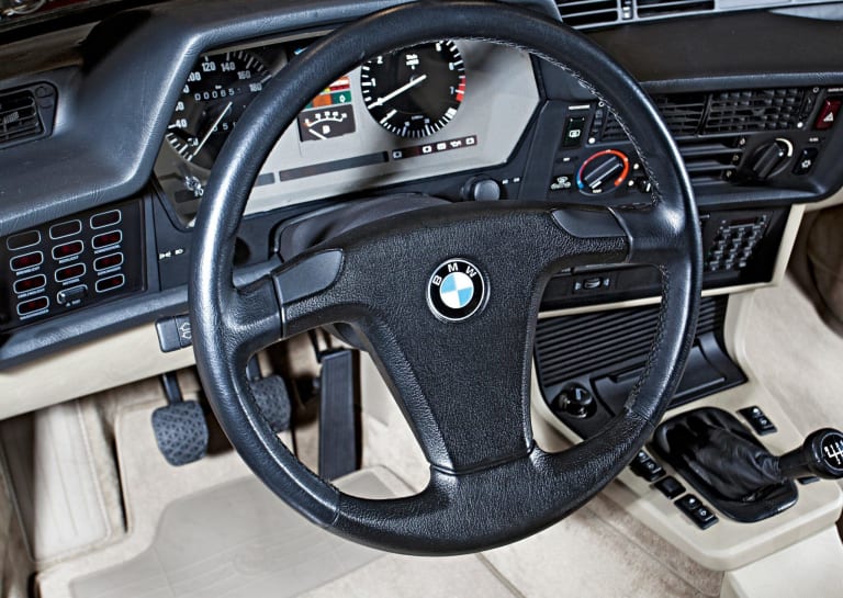 wallpapers_bmw_6-series_1987_2-aspect-ratio-2048-1453.jpg