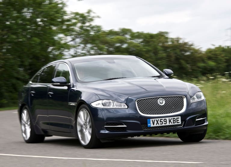 wallpapers_jaguar_xj_2010_12-aspect-ratio-2048-1479.jpg