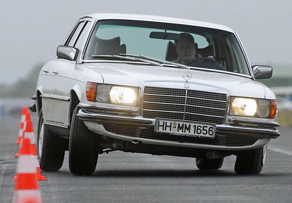 Mercedes-Benz : éloge des Classe S toutes nues