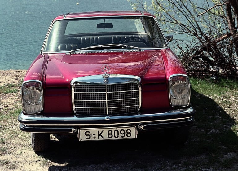 wallpapers_mercedes-benz_w114-115-strich-8_1969_1-aspect-ratio-1600-1149.jpg