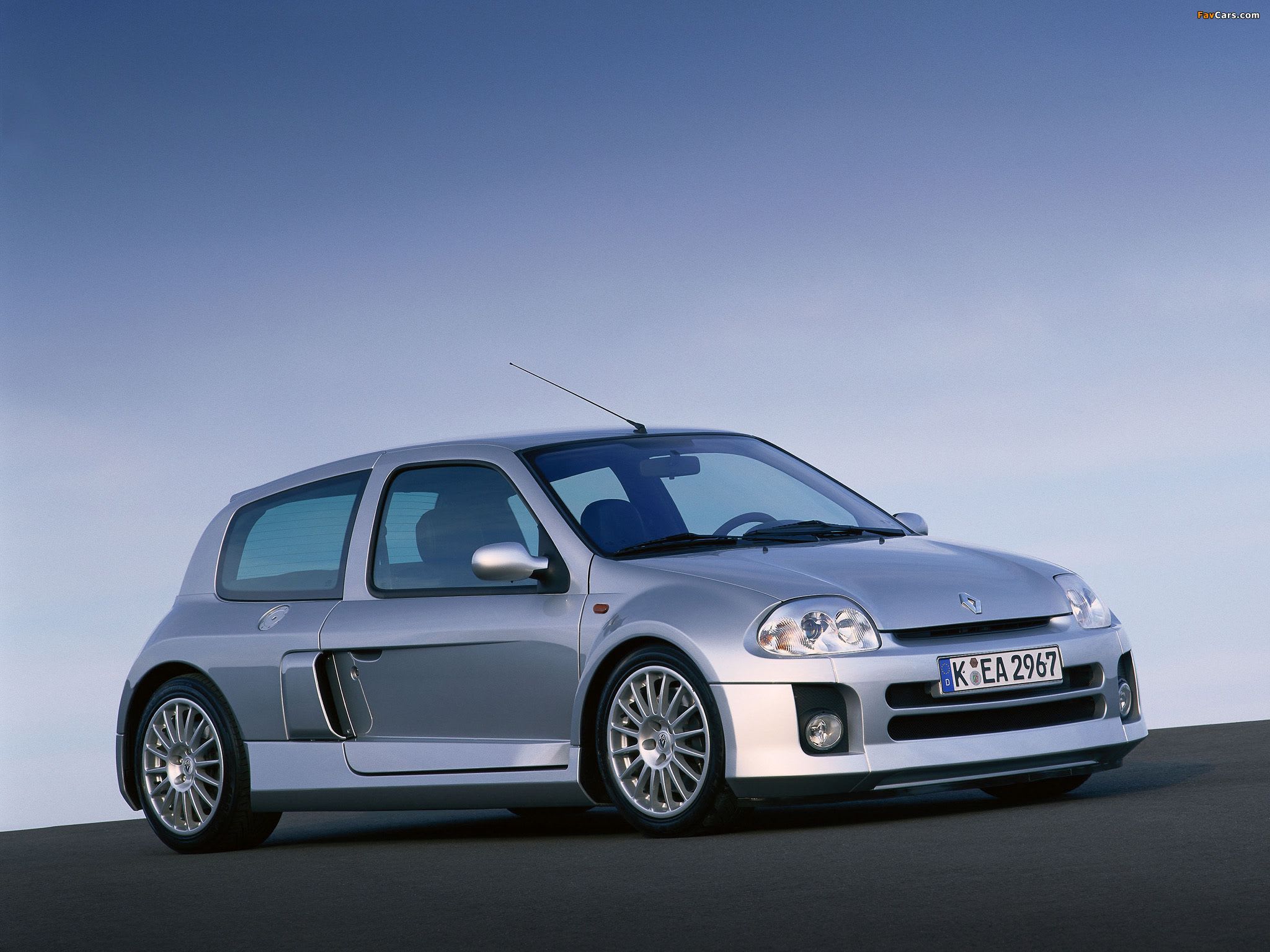 Renault Clio V6 : heurs et malheurs d'une réincarnation