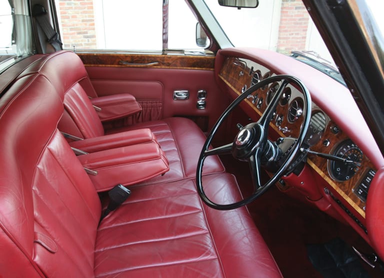 wallpapers_rolls-royce_phantom_1968_1-aspect-ratio-2048-1486.jpg
