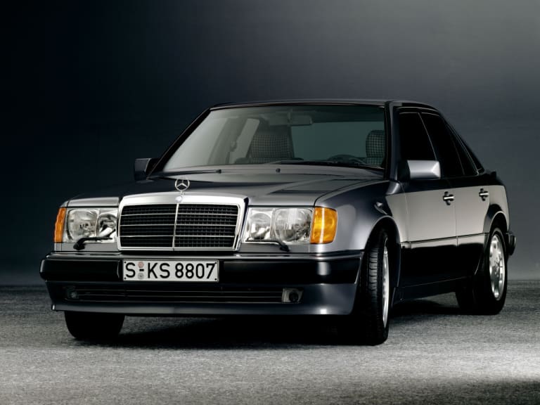 Mercedes E 500 : la première berline de Porsche