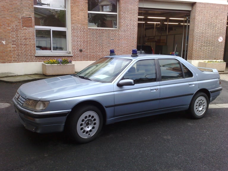 Peugeot 605 SV24 "Banque de France" Labbé : 605 blindée... de thunes ?