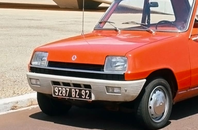 Renault : du logo interdit à la légende Vasarely