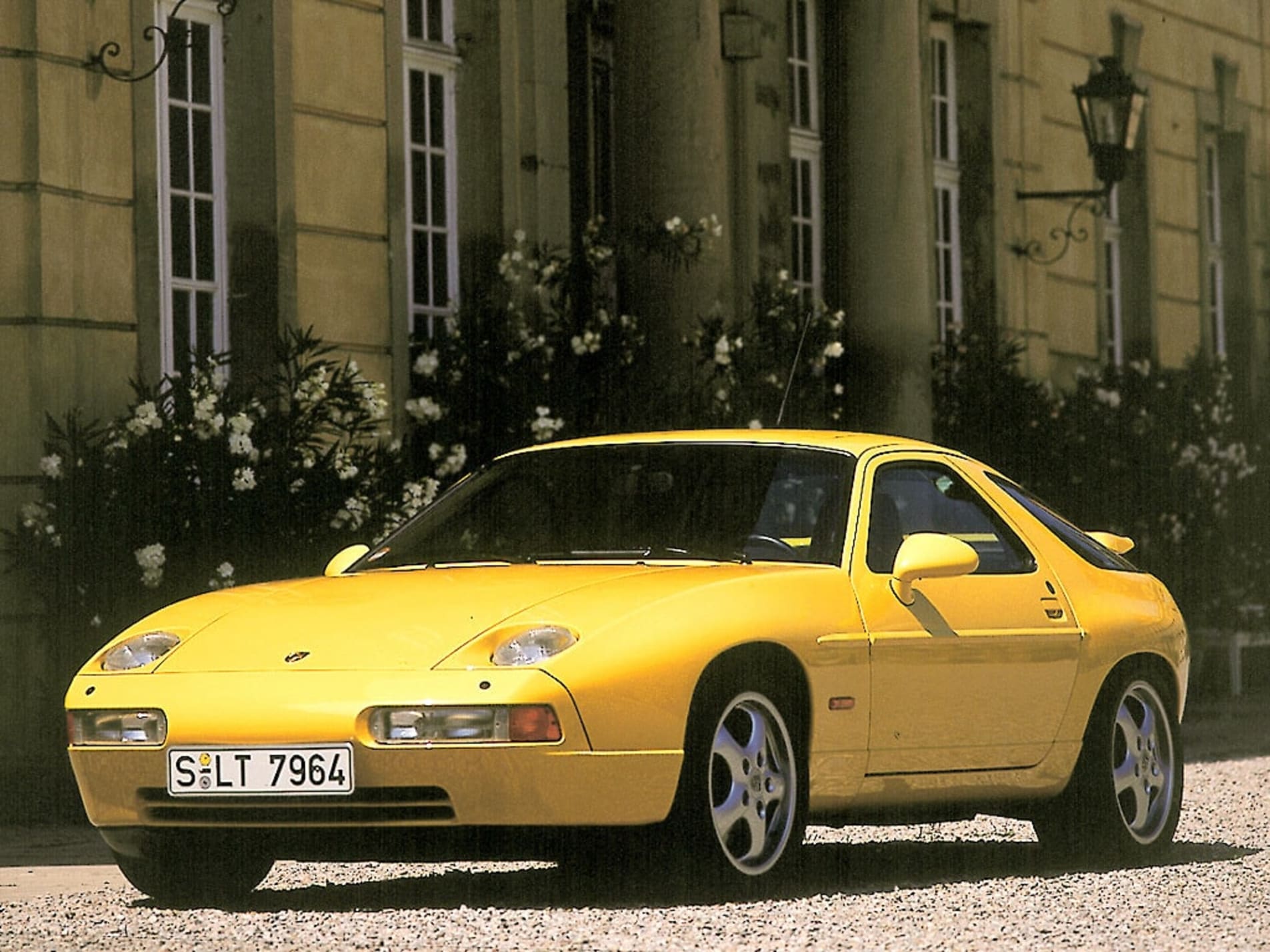 Porsche 928 GTS