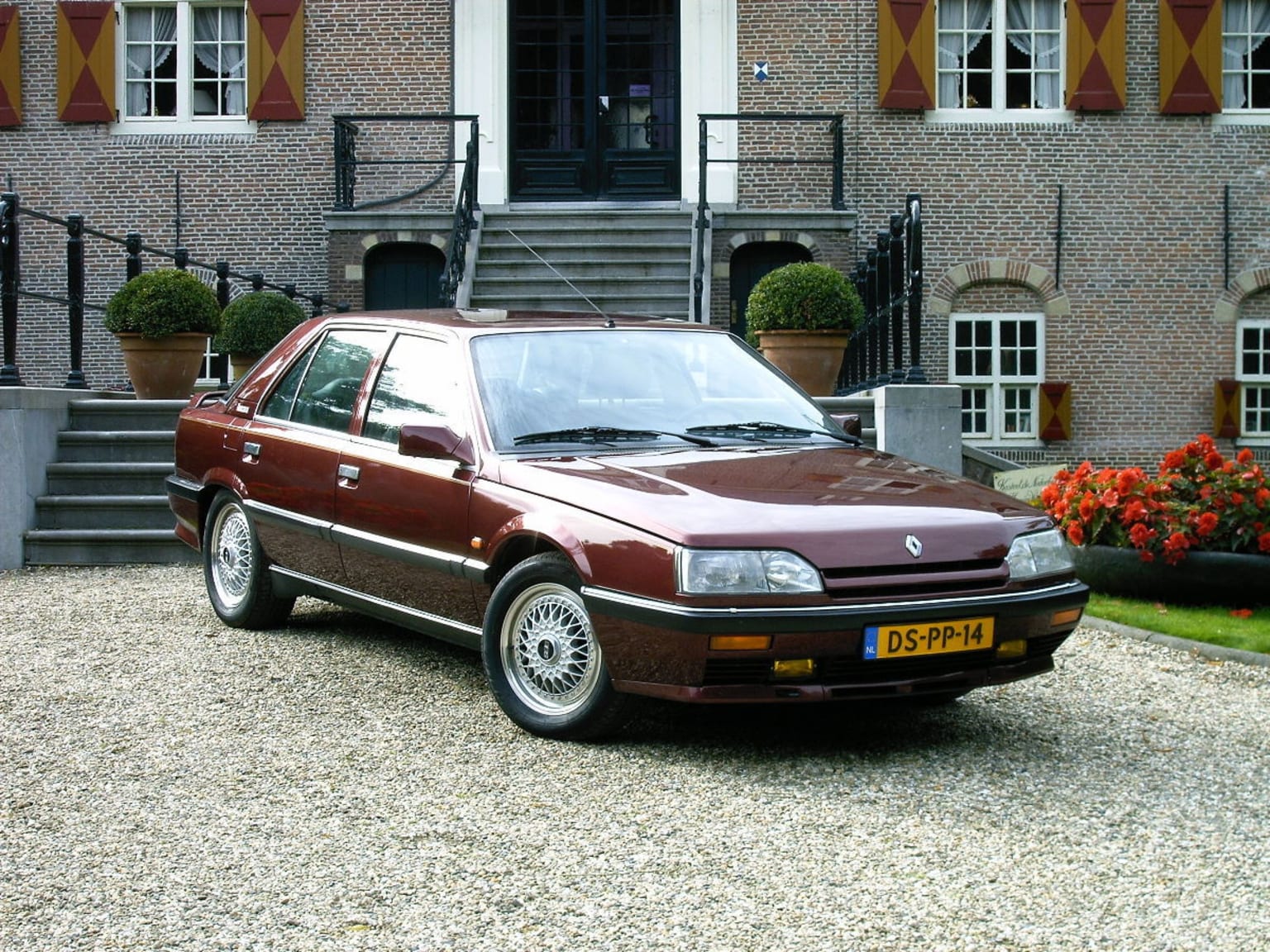 Renault 25 V6 Turbo Baccara