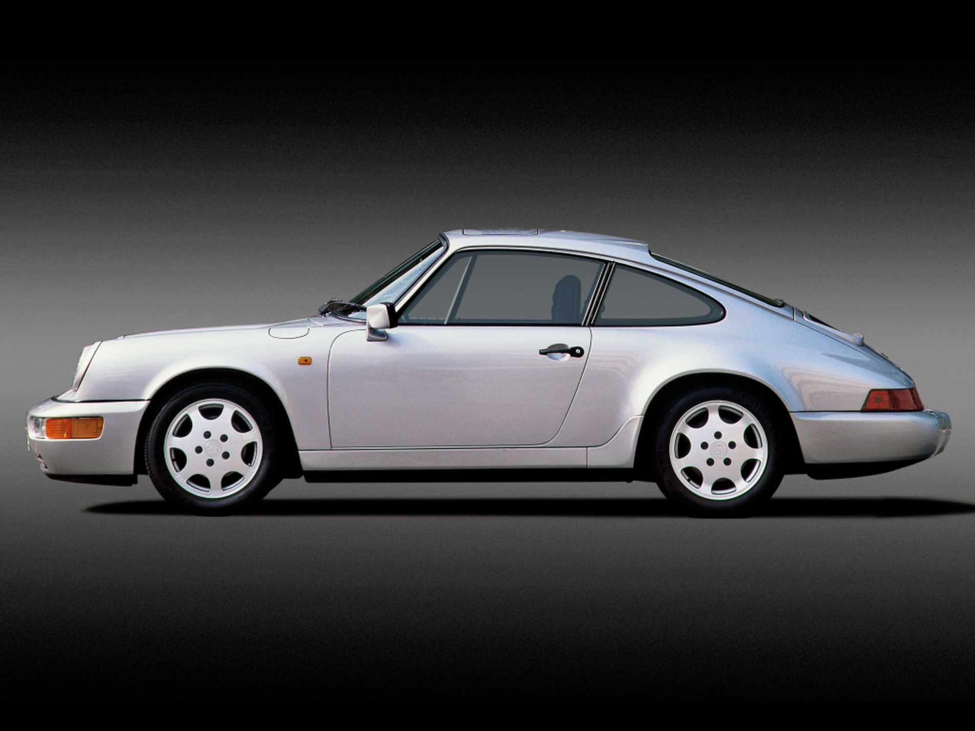 Porsche 964 Carrera 4 profil