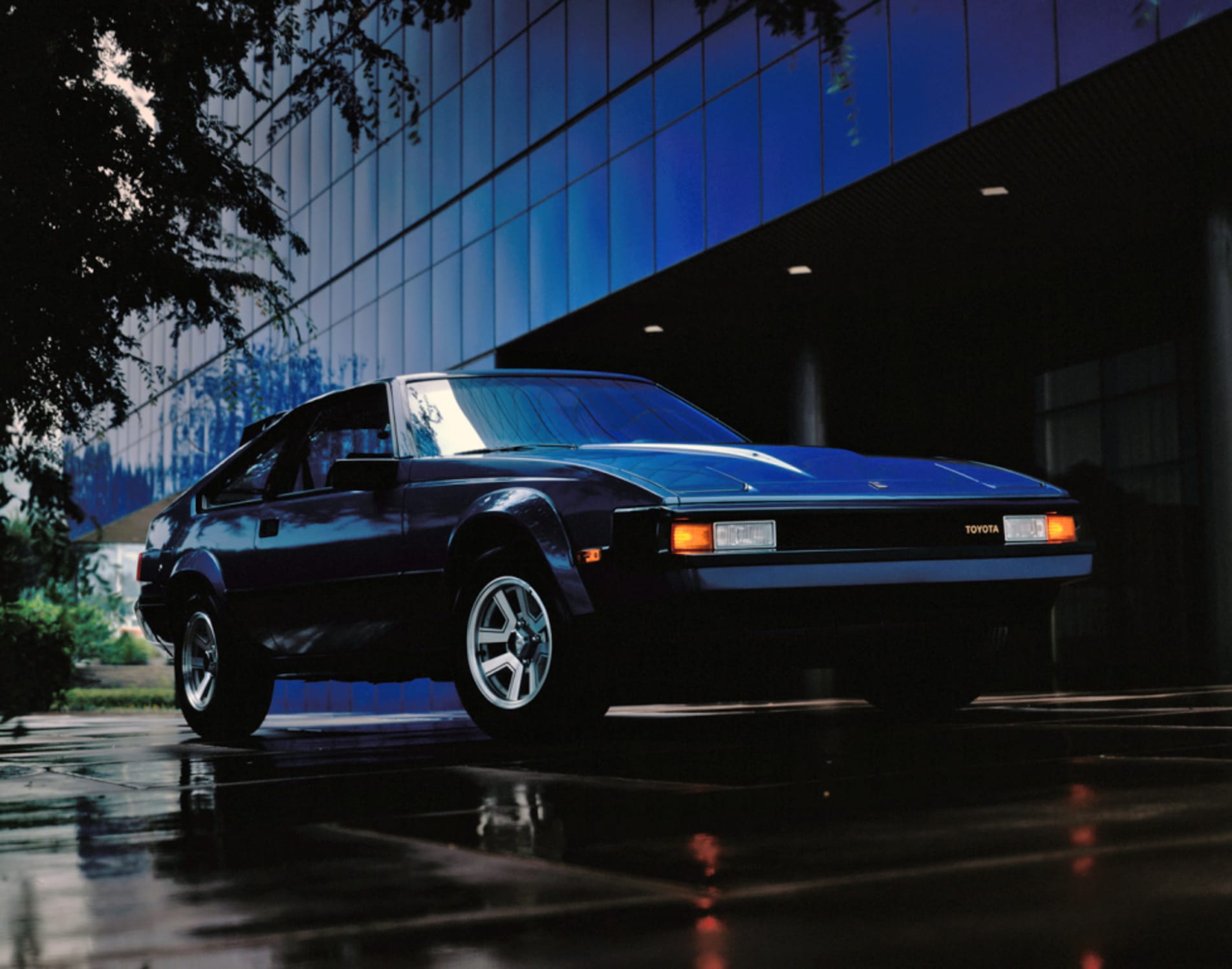 Toyota Celica Supra A60 : Grand Tourisme à la nippone