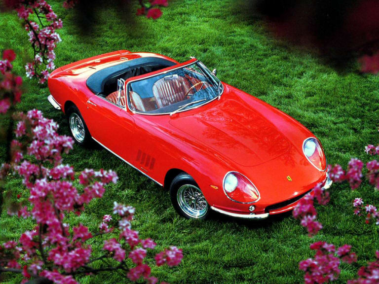 Ferrari 275 GTB/4S Spider (Spyder) NART : la star des ventes aux enchères !