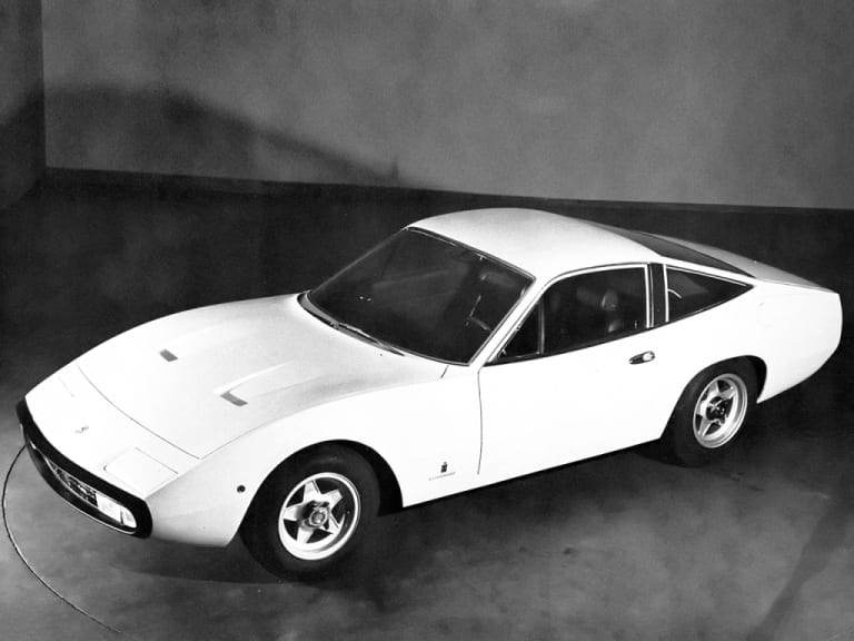Ferrari 365 GTC/4 : grand tourisme de transition