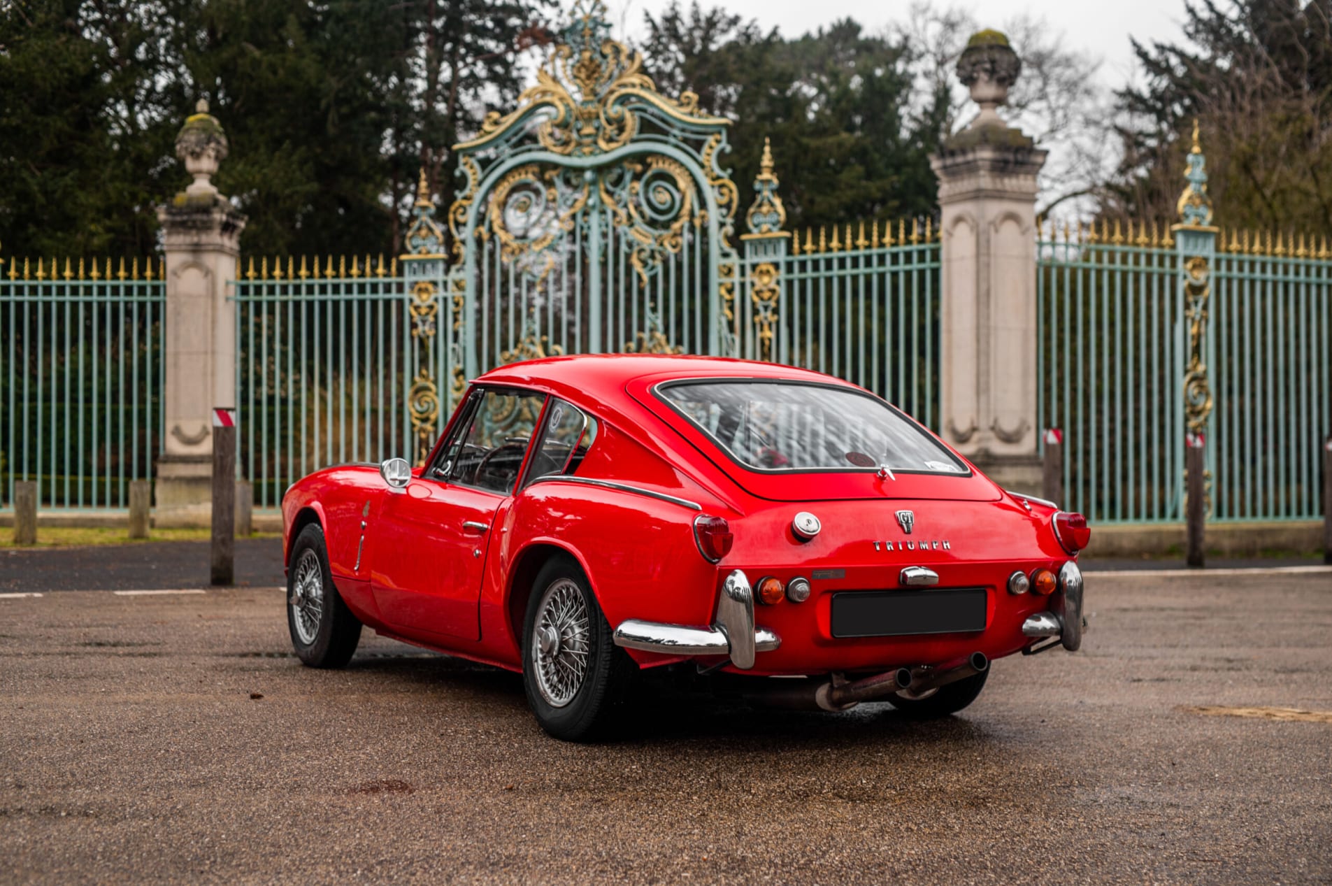 Triumph GT6 MK1 rouge