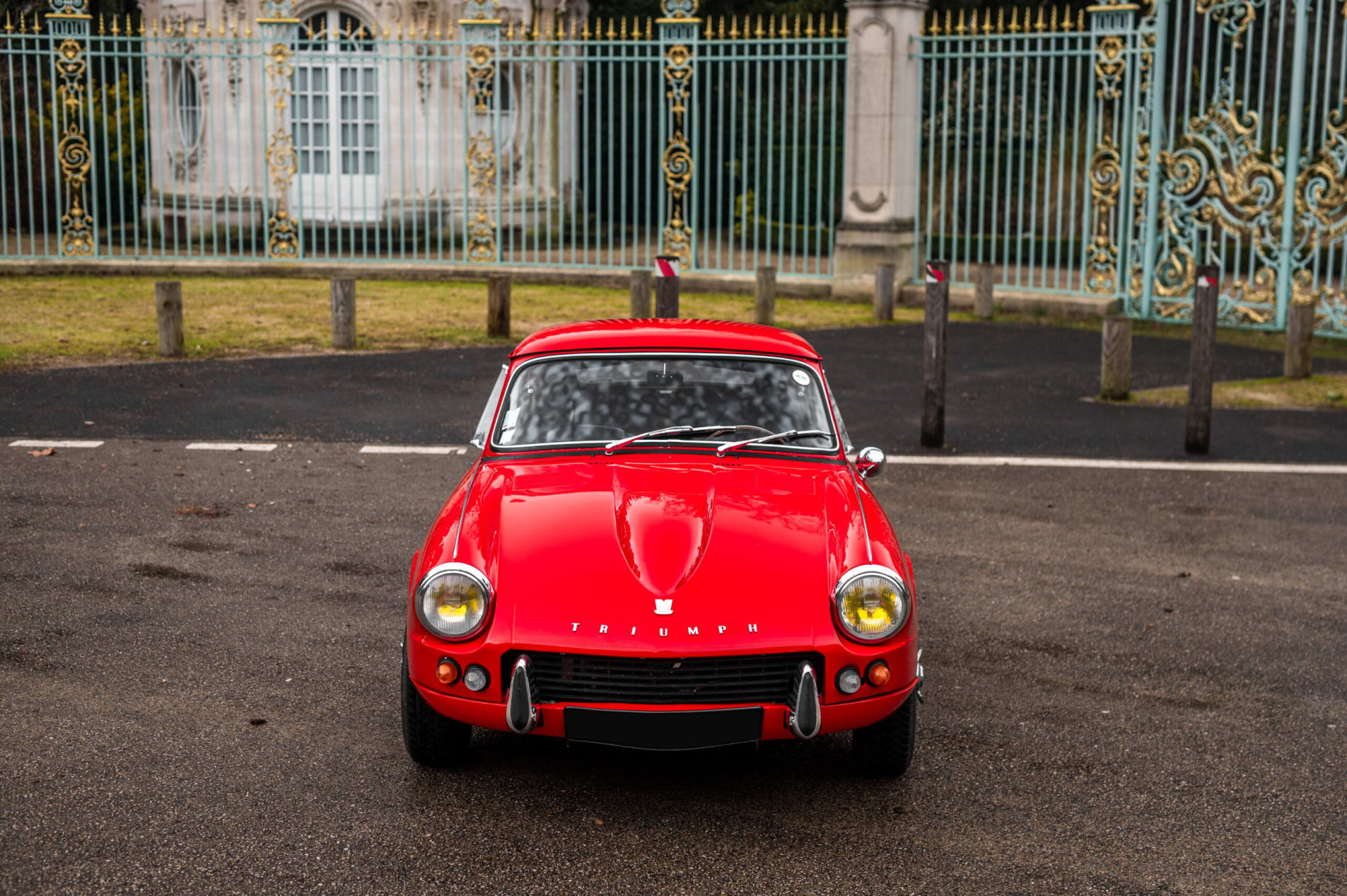 Triumph GT6 MK1 rouge