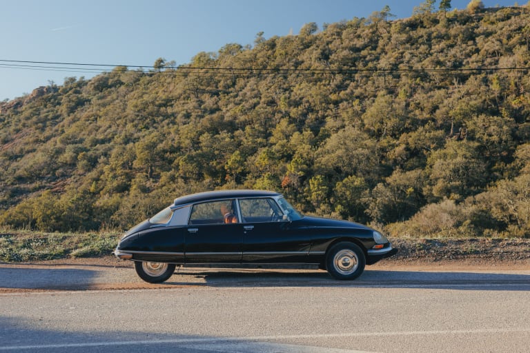 Citroën DS 23 Pallas 1973 : Un chef-d'œuvre de performance et d'innovation