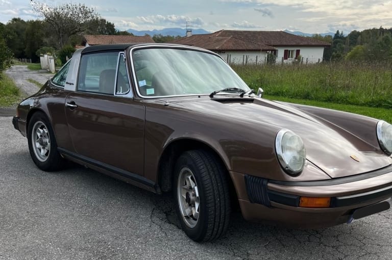 911 2.7 Targa 1974 : L'icône intemporelle à ciel ouvert