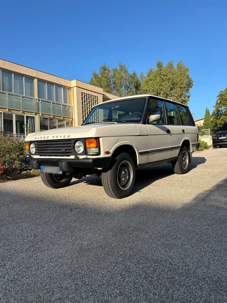 Range Rover Classic 2.5 D 1996 : L’Alliance parfaite du luxe et de l’aventure