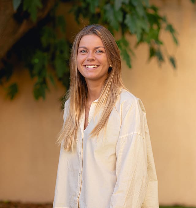 Lucie Dufour : Administratrice des ventes at CarJager