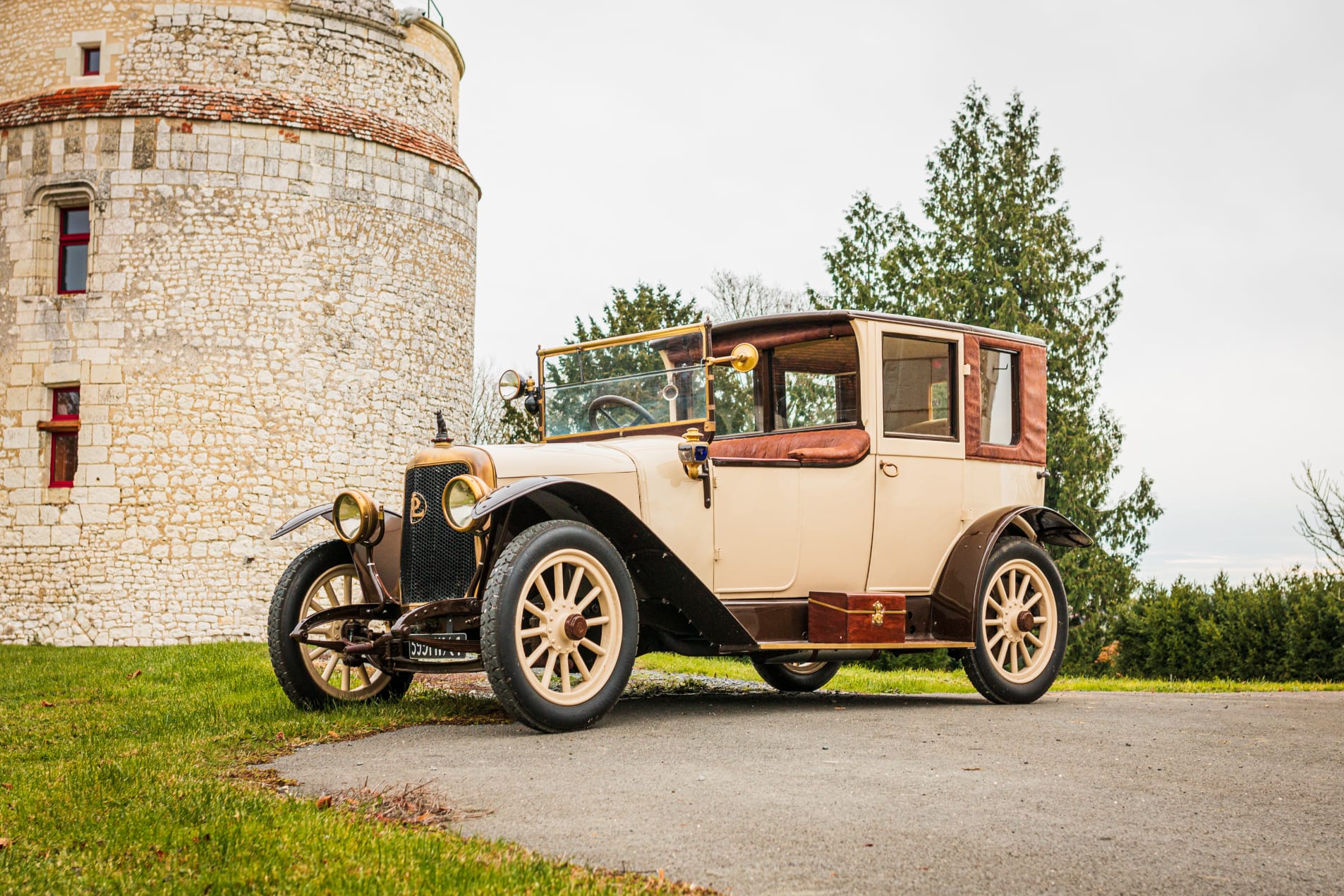 panhard & levassor 12 CV X31 Coupé Chauffeur