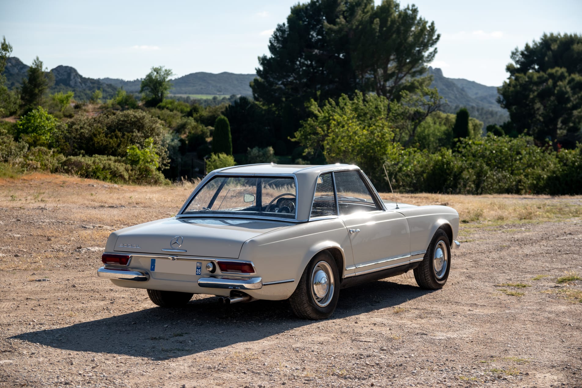 MERCEDES-BENZ 230 sl 1965