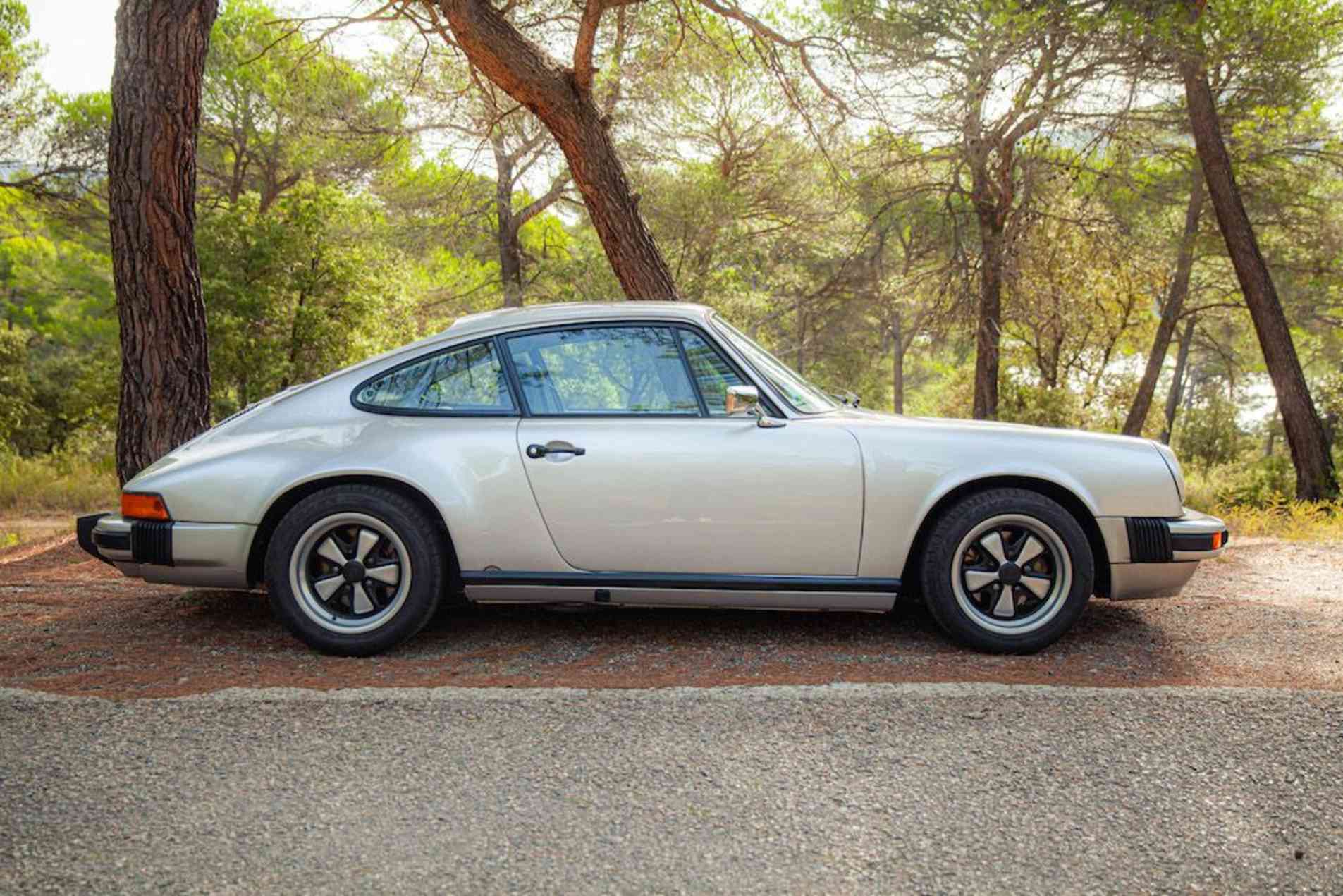 PORSCHE 911 Jubilé Edition 1975