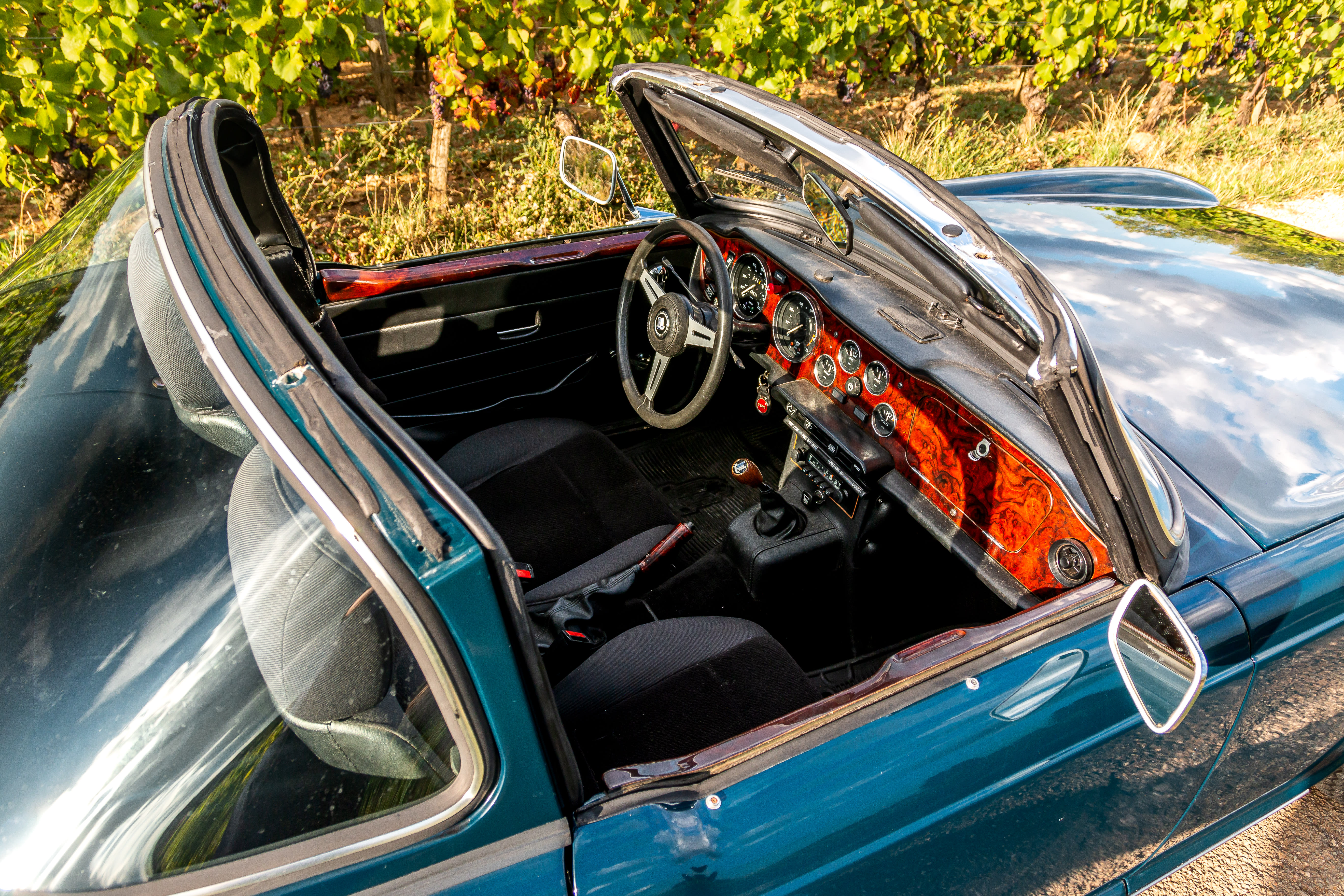 TRIUMPH Tr6   1974 occasion intérieur (1)