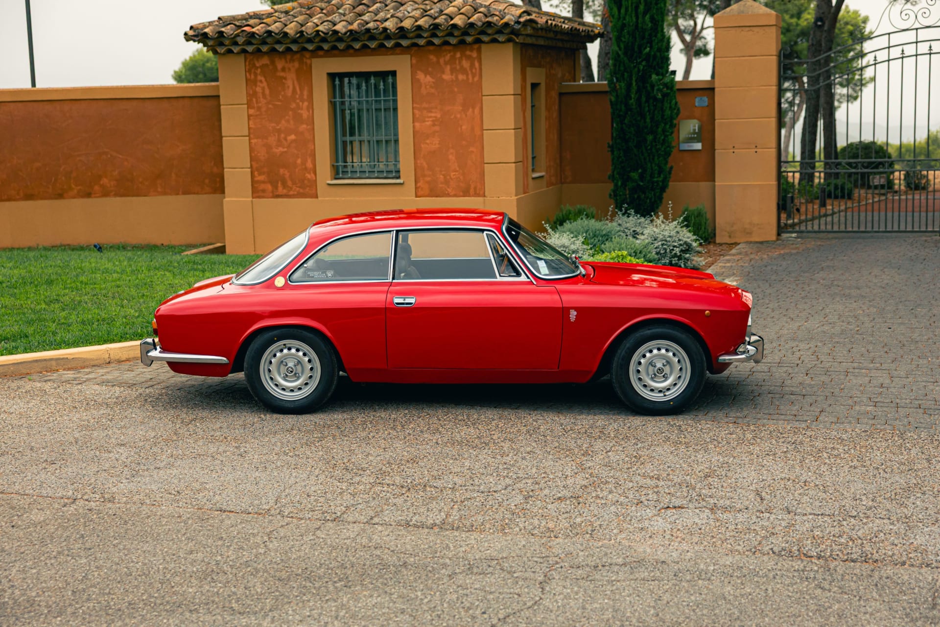 Alfa Romeo 1750  Gt Veloce