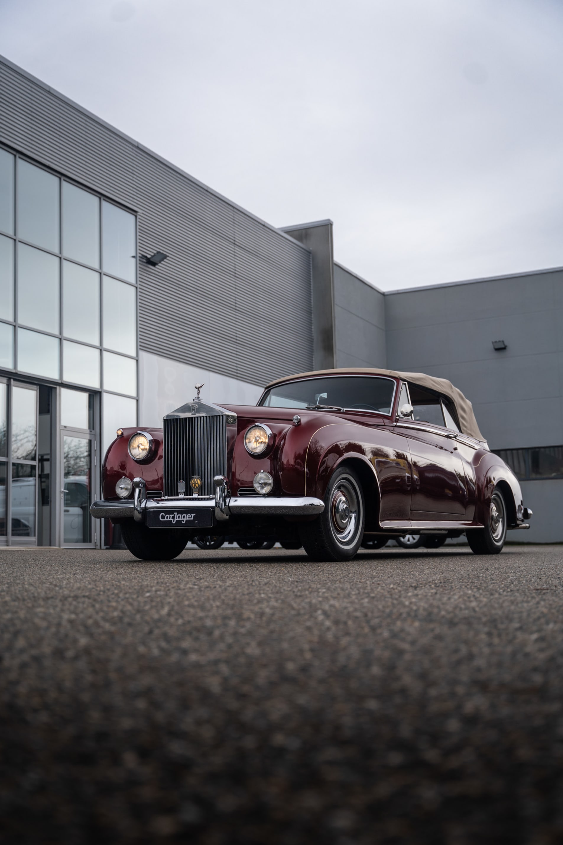 ROLLS-ROYCE Silver cloud i  by H.J. Mulliner 1957